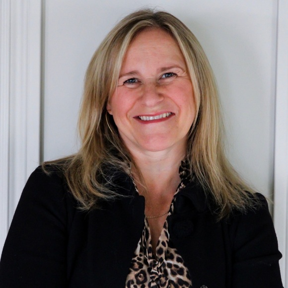 Meet your Posher, Suzana - Picture 1 of 1